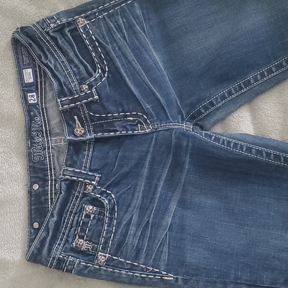 Miss Me Jean's size 28 - Picture 3 of 5